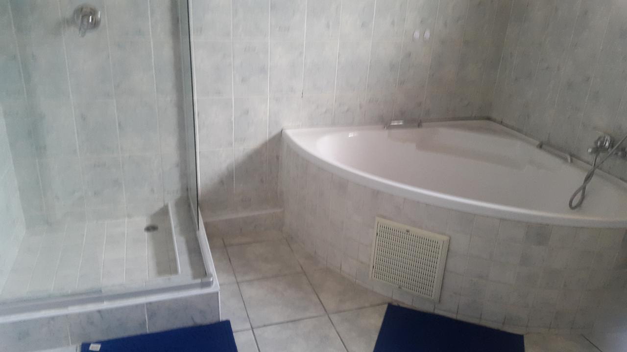 Tintech Bed & Breakfast Francistown Buitenkant foto
