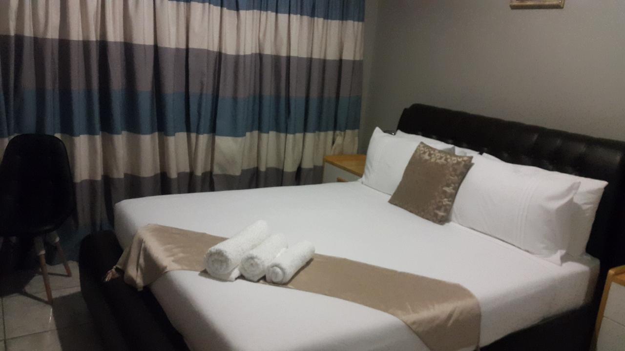 Tintech Bed & Breakfast Francistown Buitenkant foto